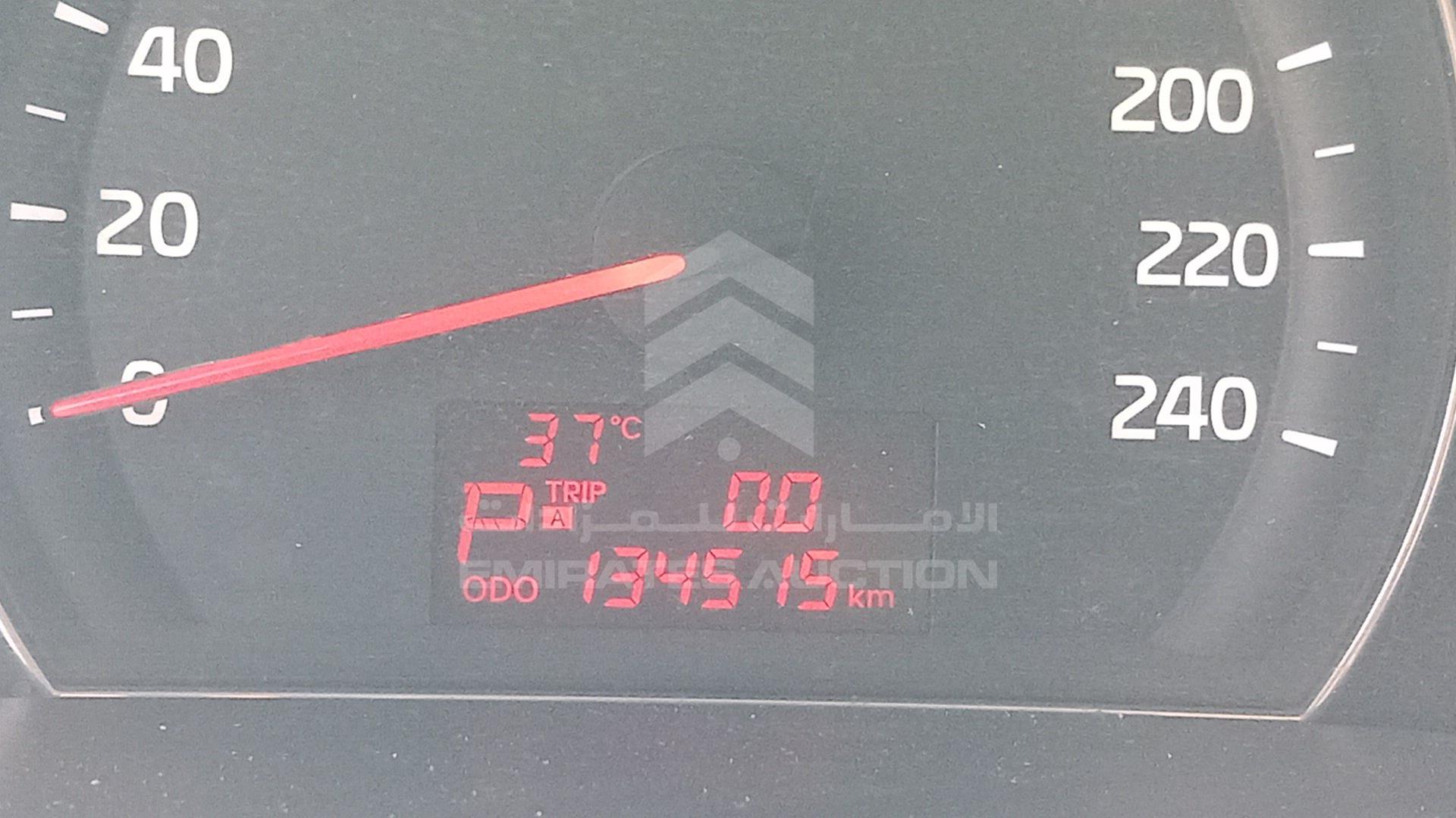 2015 KIA SORENTO VIN: KNAKU8117F5571416