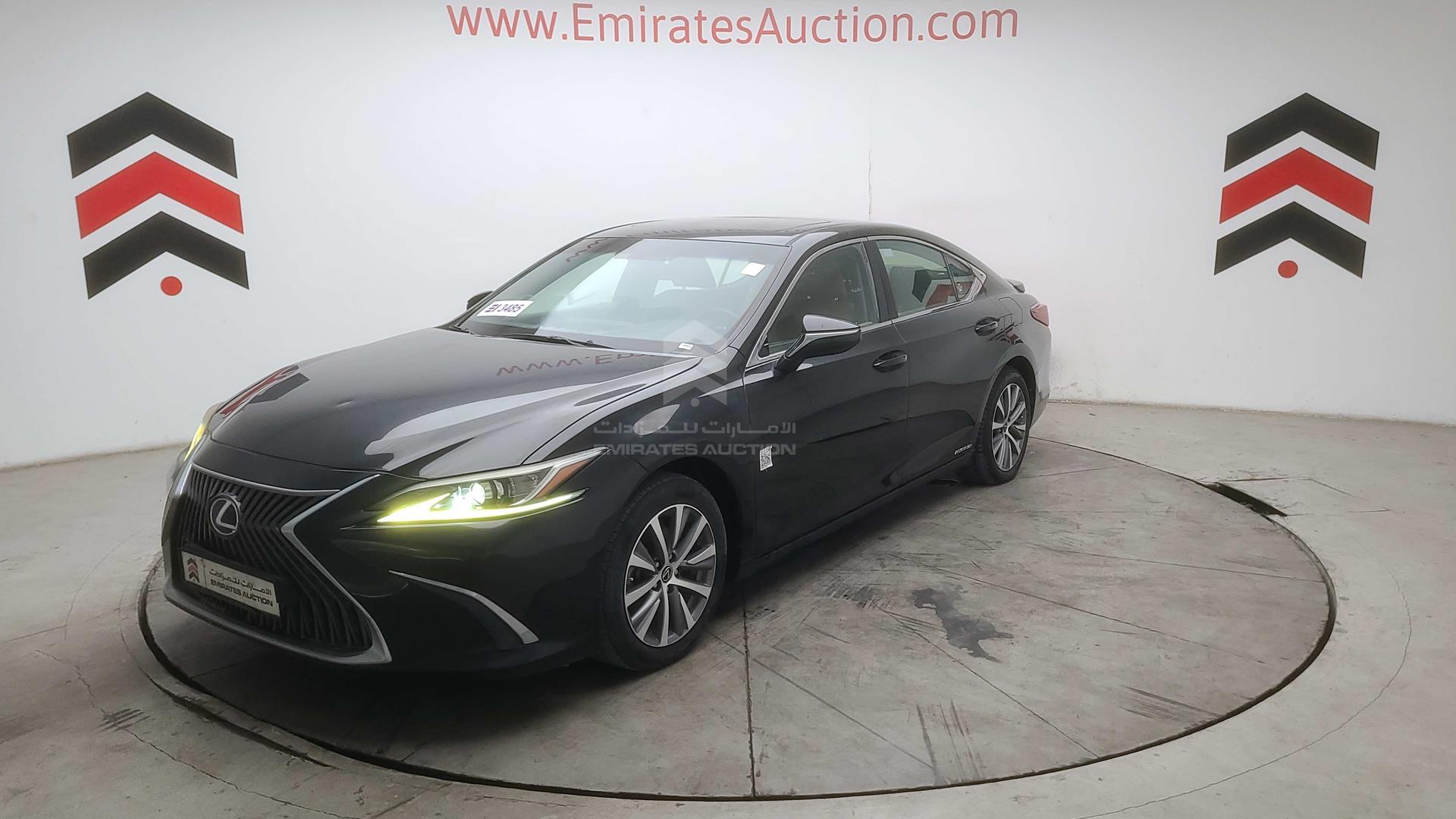 2019 LEXUS ES 300H VIN: JTHB21B17K2047840