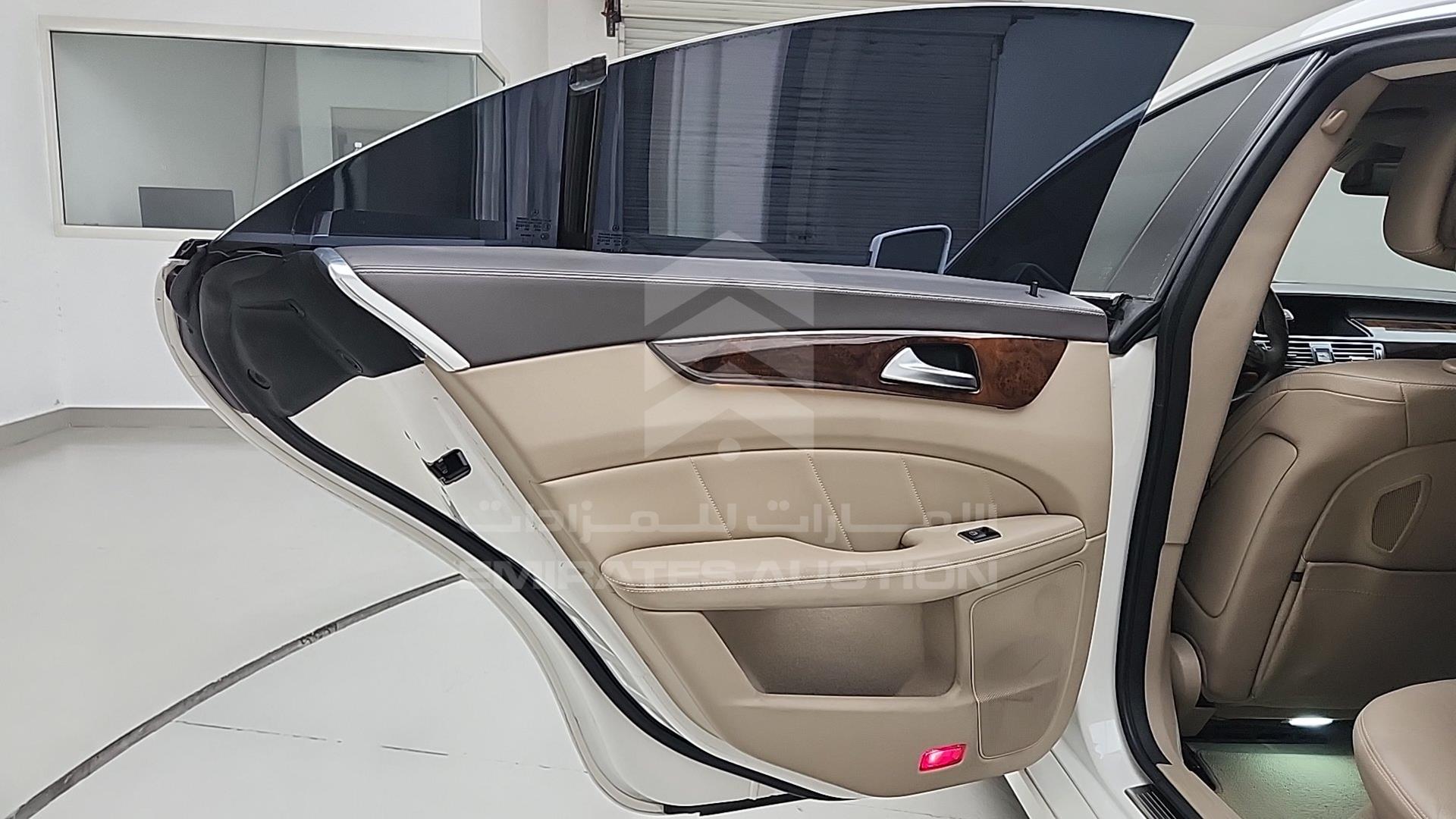 2013 MERCEDES CLS 500 VIN: WDDLJ7DBXDA073977