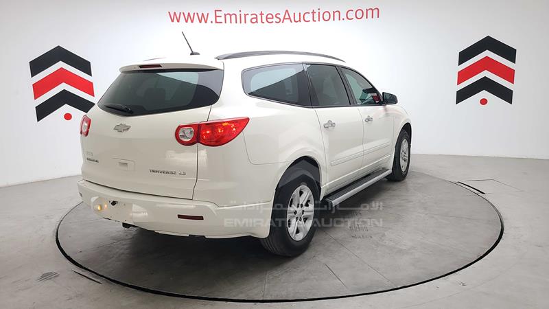 1GNKR8ED9CJ235432 Auction: EmiratesAuction Lot: 413741 1GNKR8ED9CJ235432 Chevrolet Traverse 2012 WHITE Photo 48