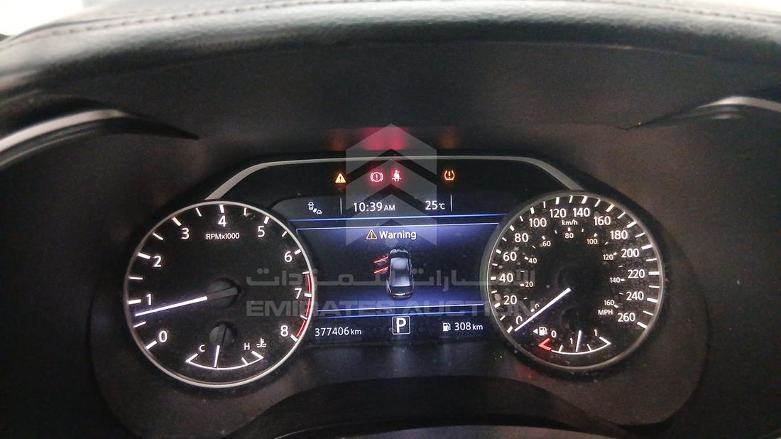 2016 Nissan Maxima — Speedometer & RPM Gauges — Photo 17