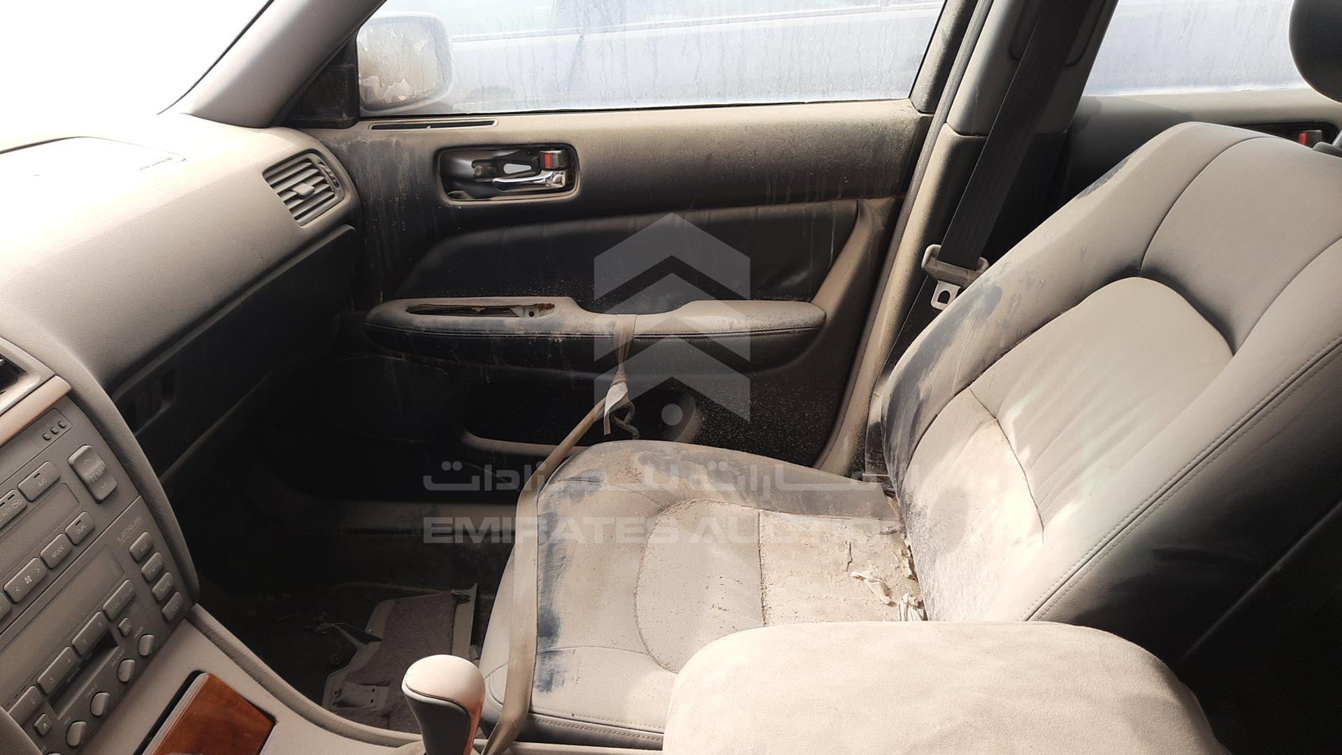 1999 LEXUS LS400 VIN: JT8BH28F2X0142302