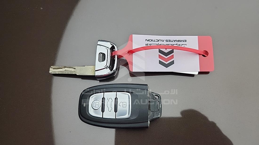 2015 Audi Q5 — Keys — Photo 4