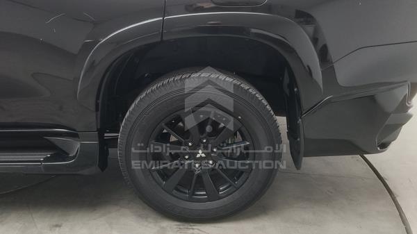 Mitsubishi Montero 2019 MMEMC71X8KH014730 Image 34