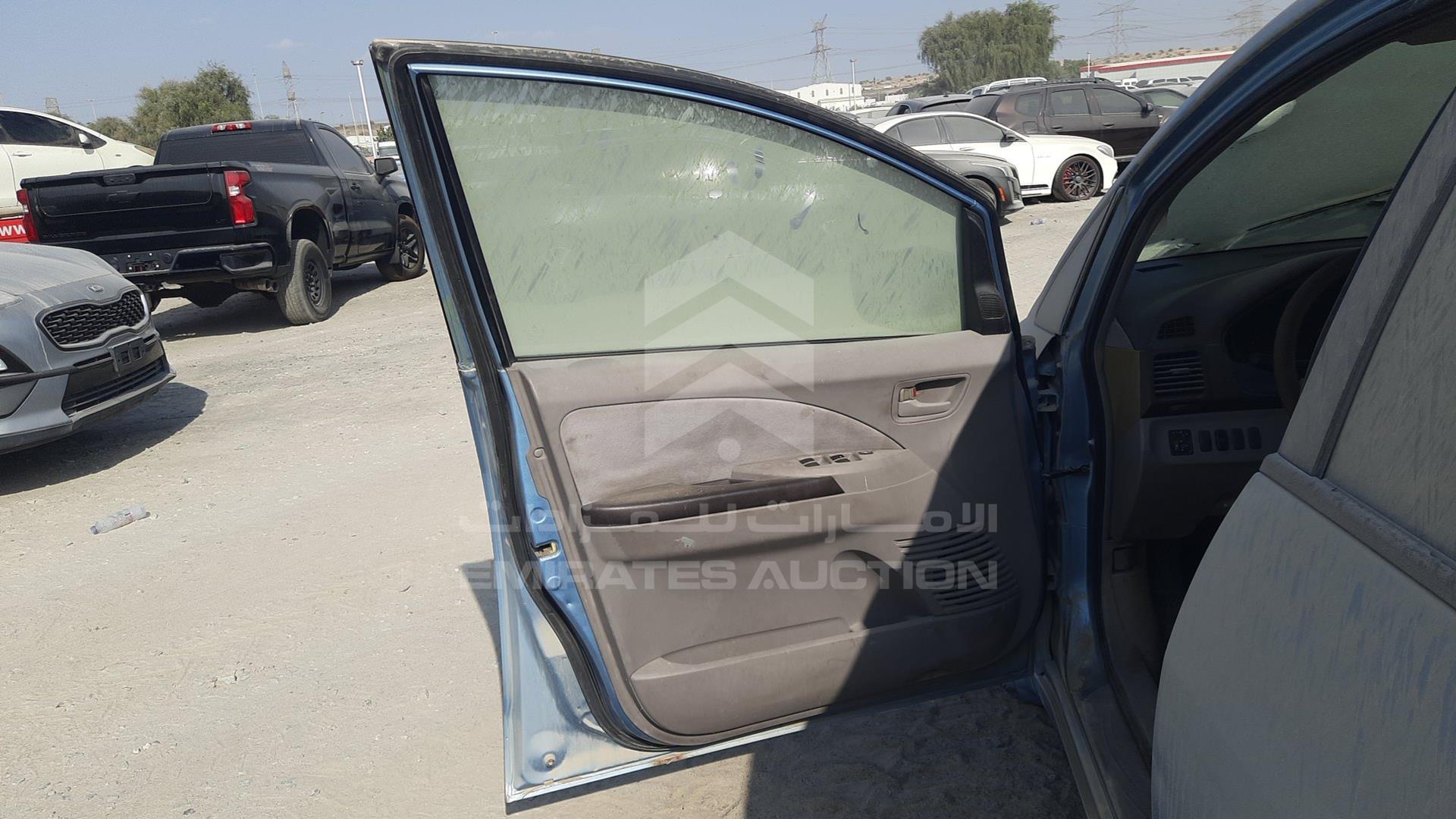 2005 MITSUBISHI GRANDIS VIN: JMYLRNA4W5Z703587