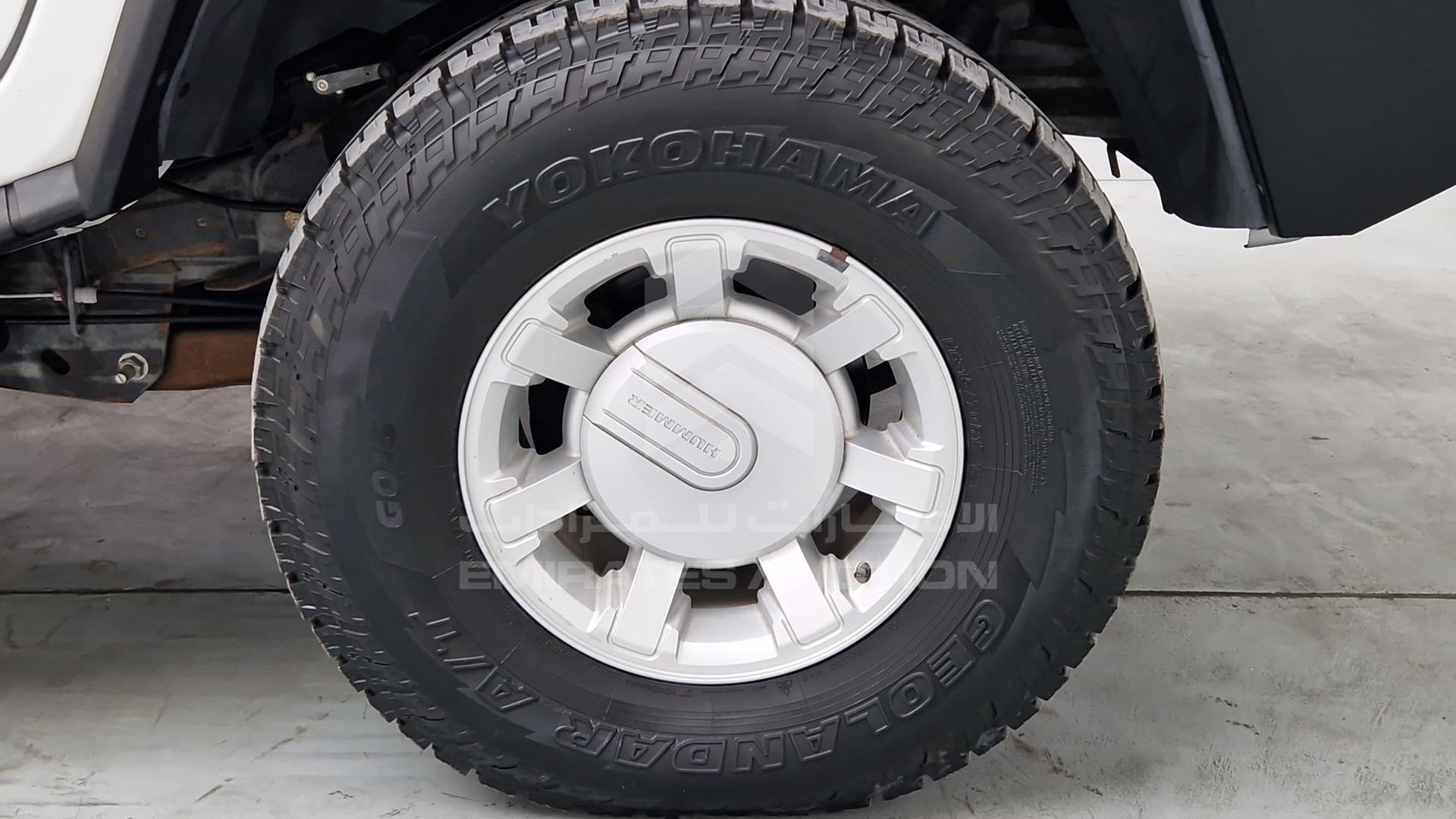 2008 HUMMER H2 VIN: 5GRGN23898H105600