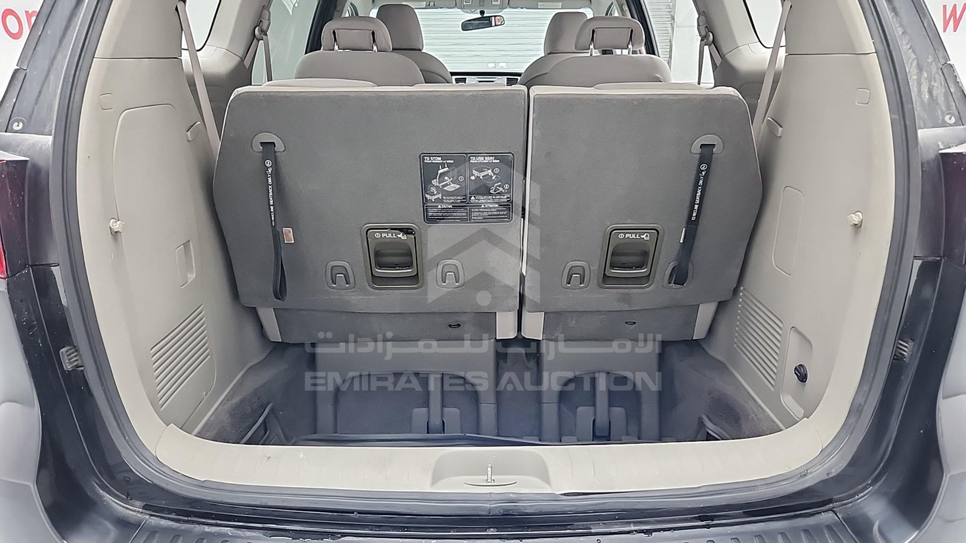 2016 KIA SEDONA VIN: KNDMA5C18G6118093