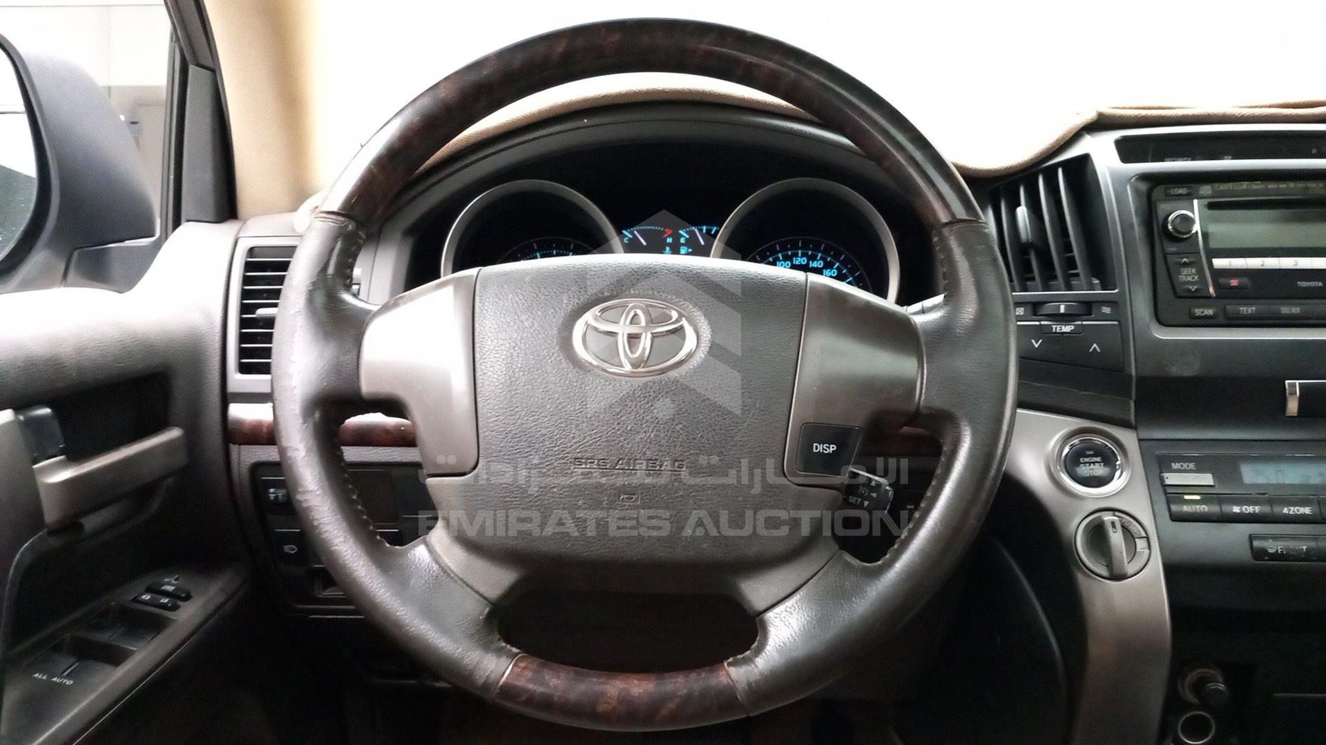 2010 TOYOTA LAND CRUISER VIN: JTMHT05JXA4032928