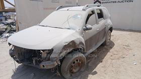 2016 Renault Duster — Front Left Angle — Photo 5 — Thumbnail
