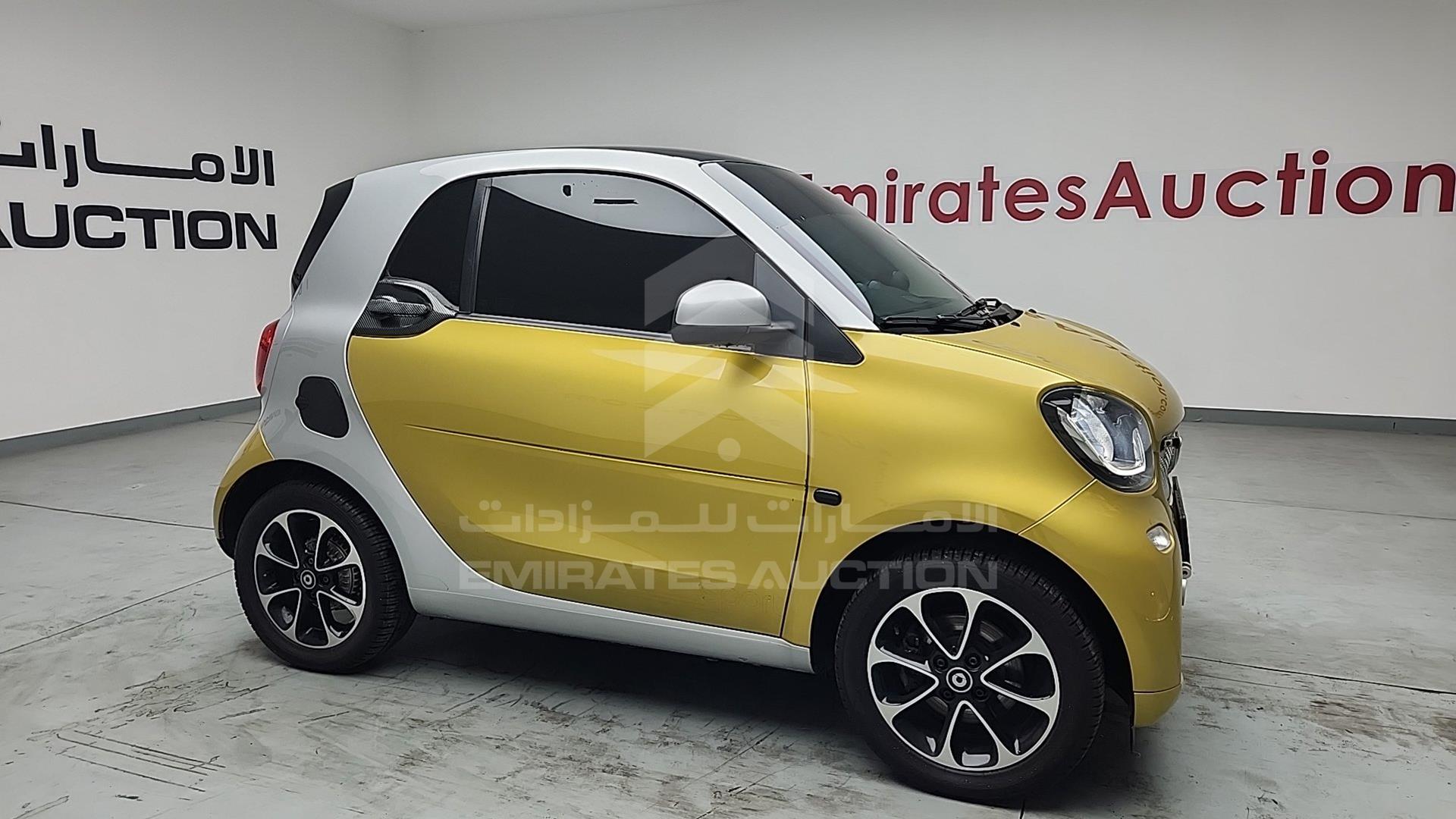 2016 SMART FORTWO VIN: WMEFJ5DA2GK071952