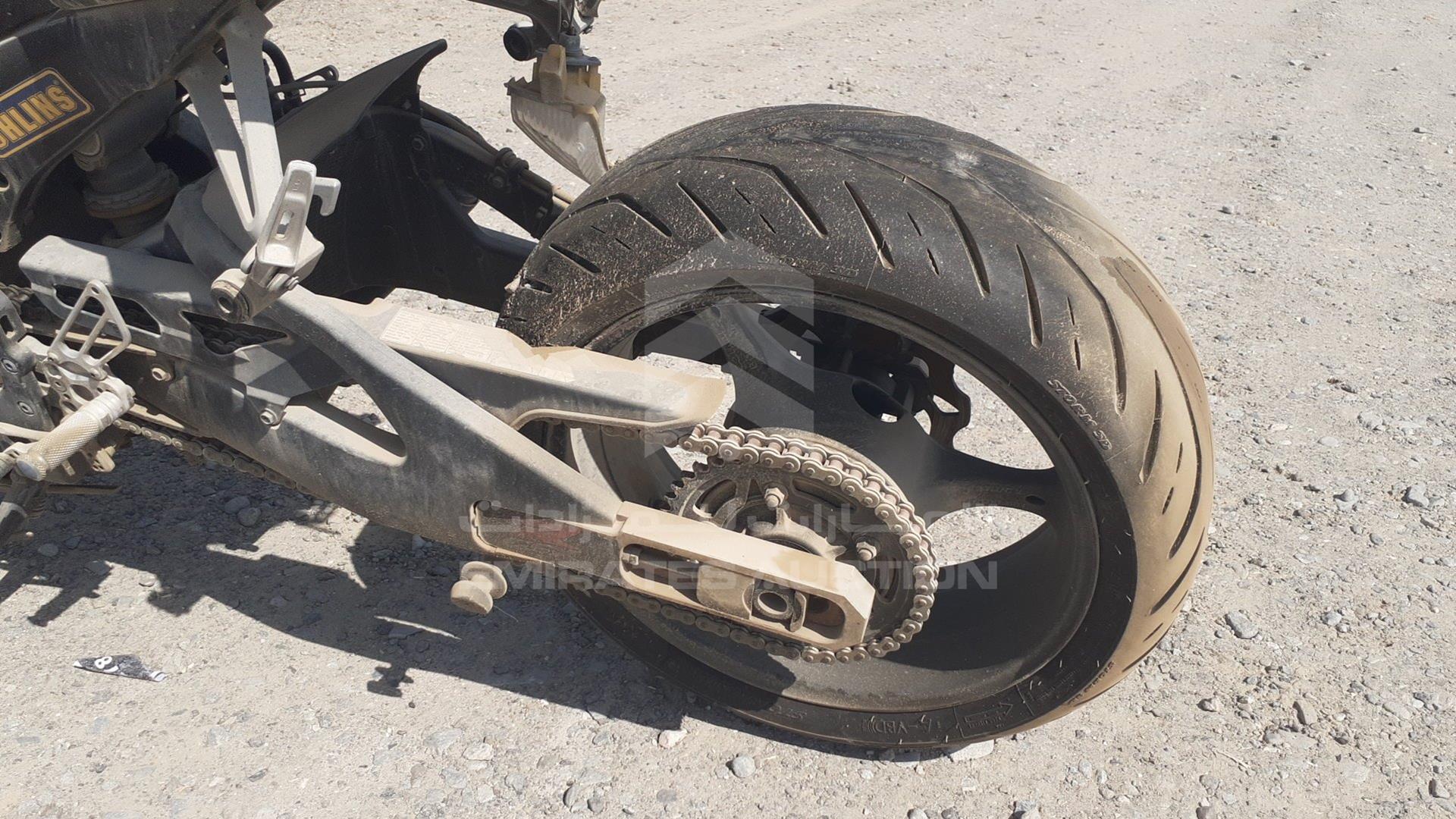 0 SUZUKI MOTORBIKE VIN: JS1CL111100112749