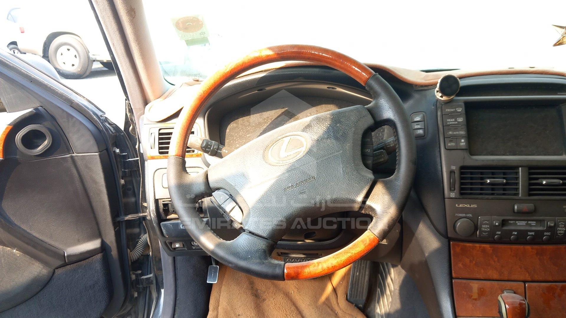 2001 LEXUS LS 430 VIN: JTHBN30F410012023