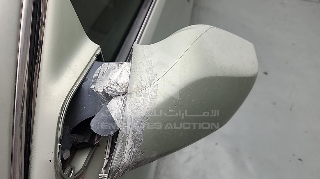 2006 Toyota Avalon — Dent — Photo 31