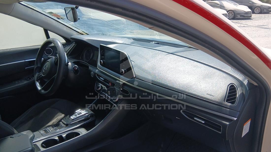 2021 Hyundai Sonata Hybrid — Front Right Passenger Dashboard View — Photo 24