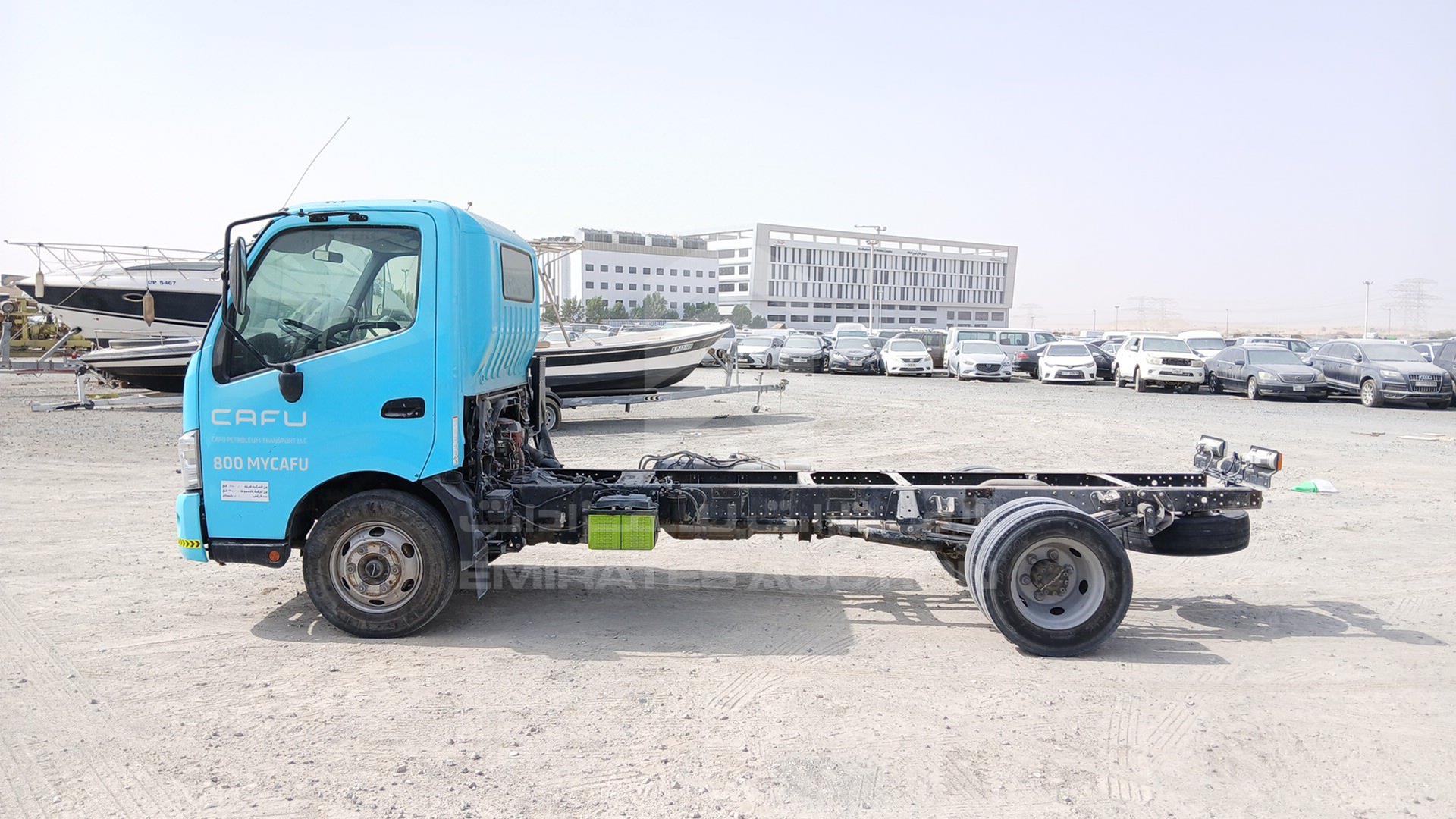 2021 HINO 300 VIN: JHHUCN1F8MK037992