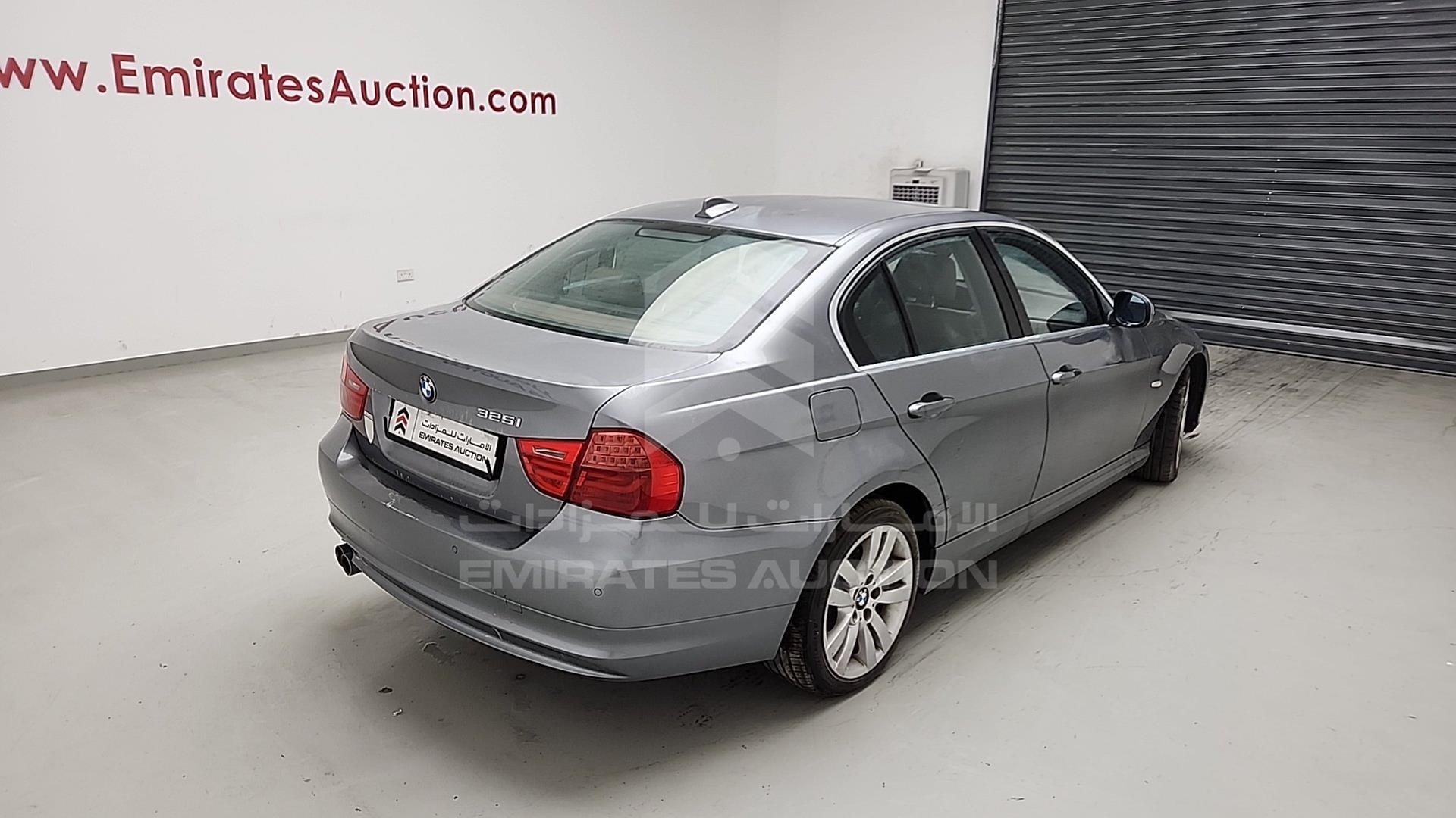2009 BMW 325 VIN: WBAPH11019A167760