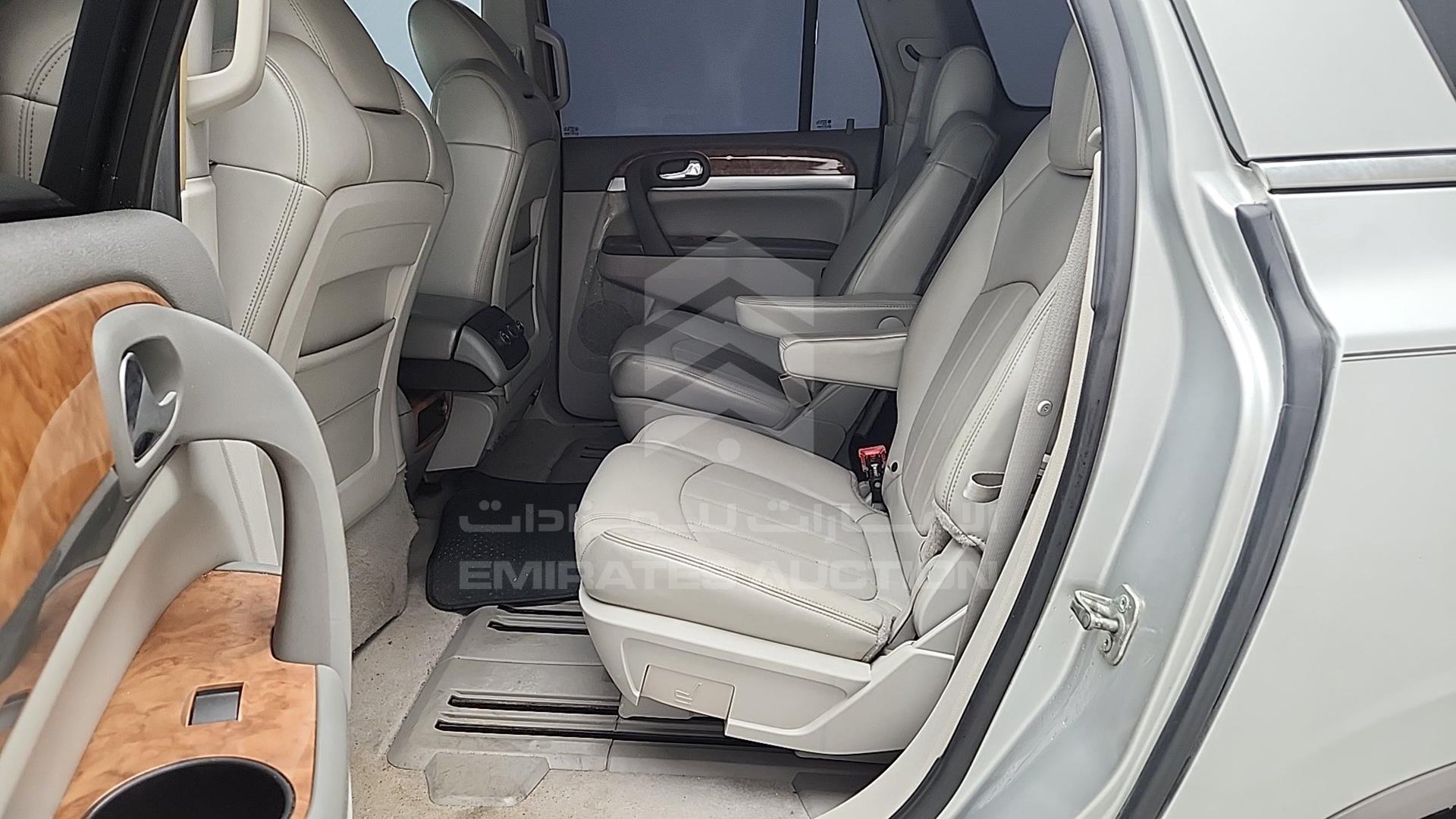 2009 BUICK ENCLAVE VIN: 5GAEV23D09J112484