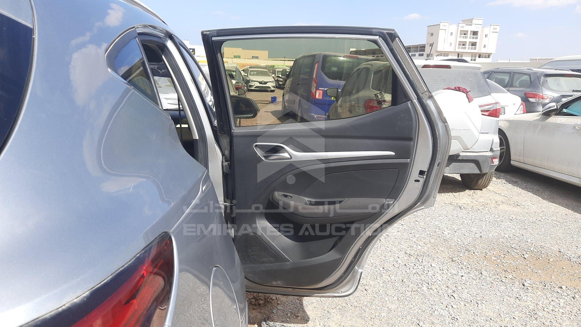 2022 MG ZS VIN: LSJW74U31NZ090343