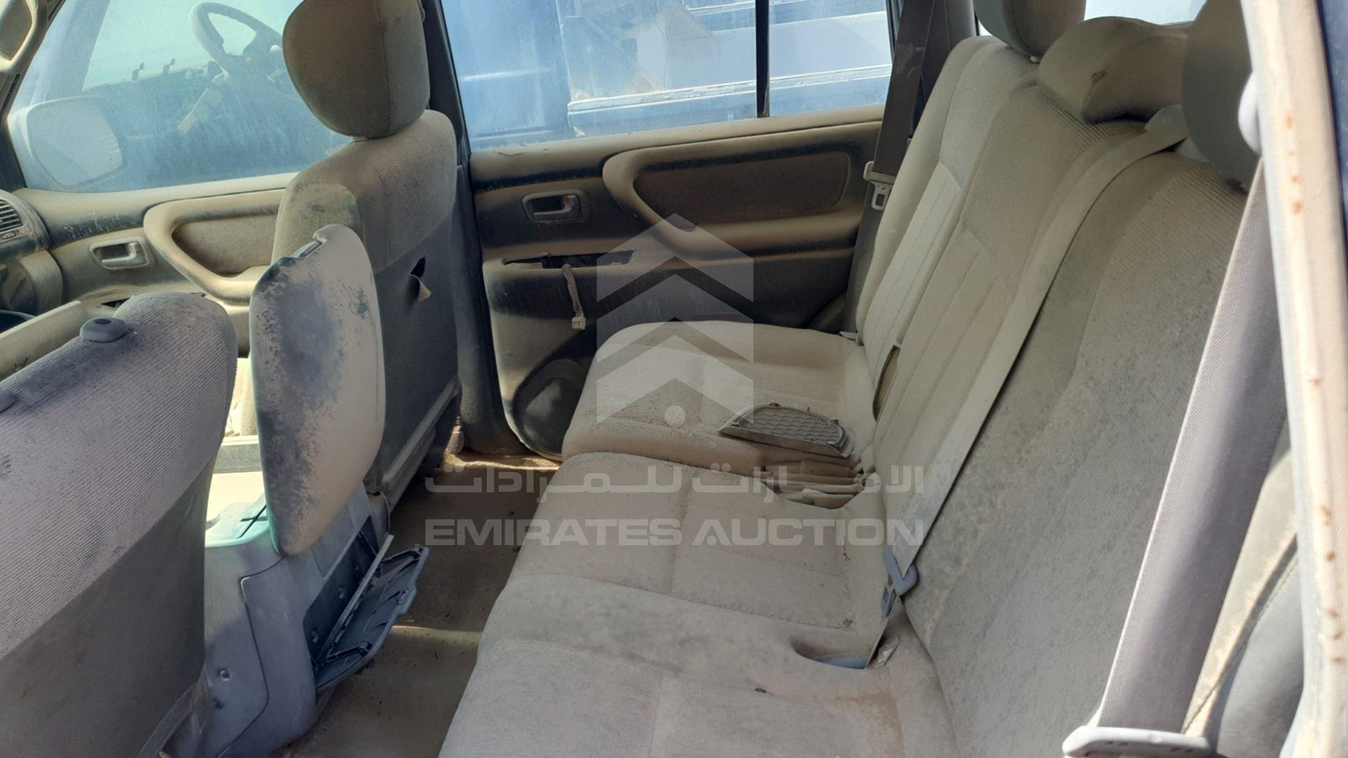 2004 TOYOTA LAND CRUISER VIN: JTECB09J443013529