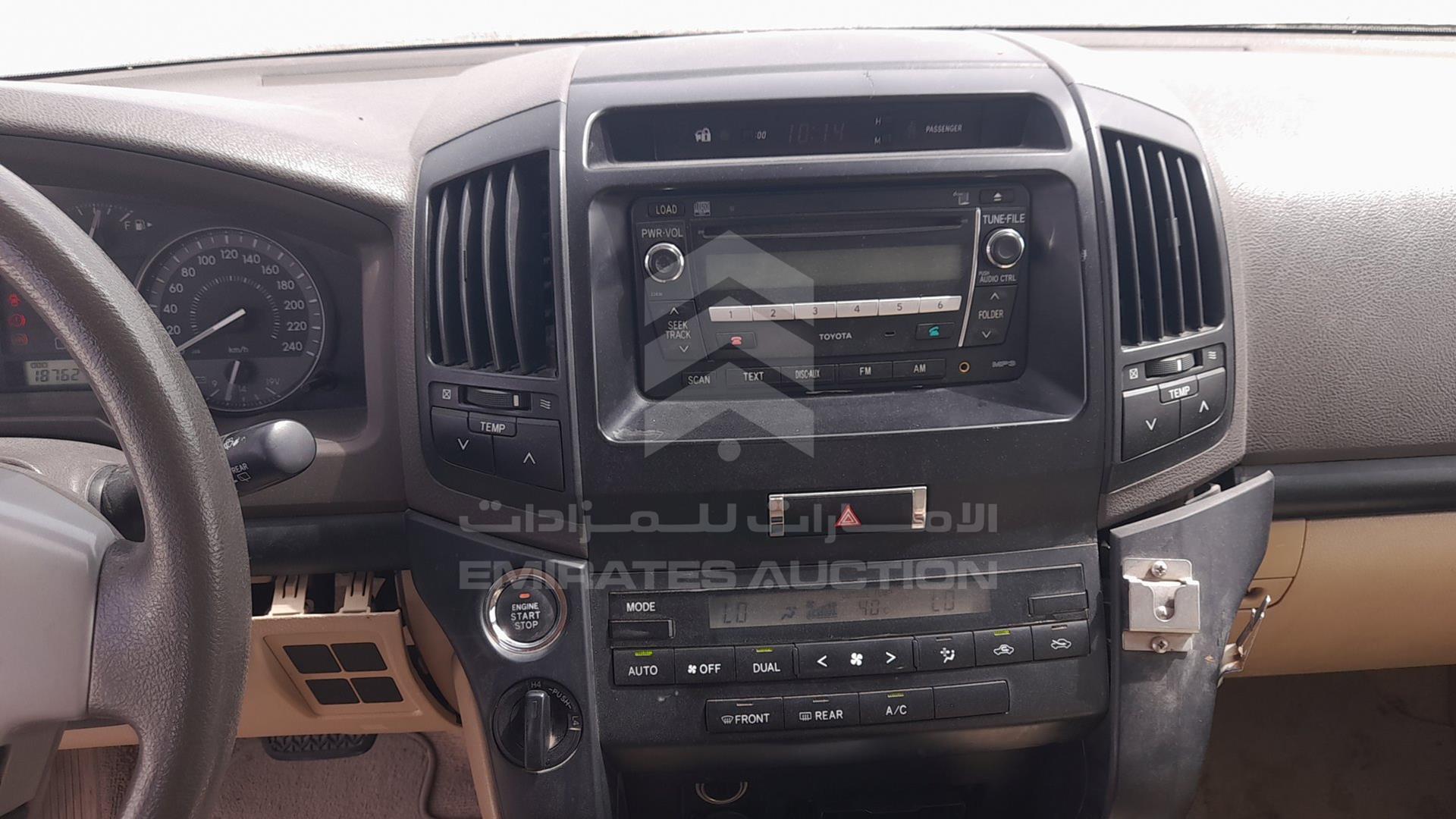 2014 TOYOTA LAND CRUISER VIN: JTMDU09JXE5082542