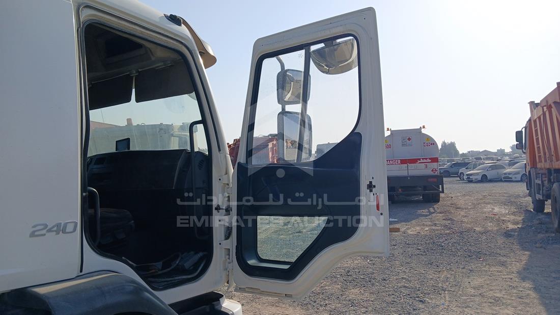 2016 Volvo FL240 — Front Right Door — Photo 24