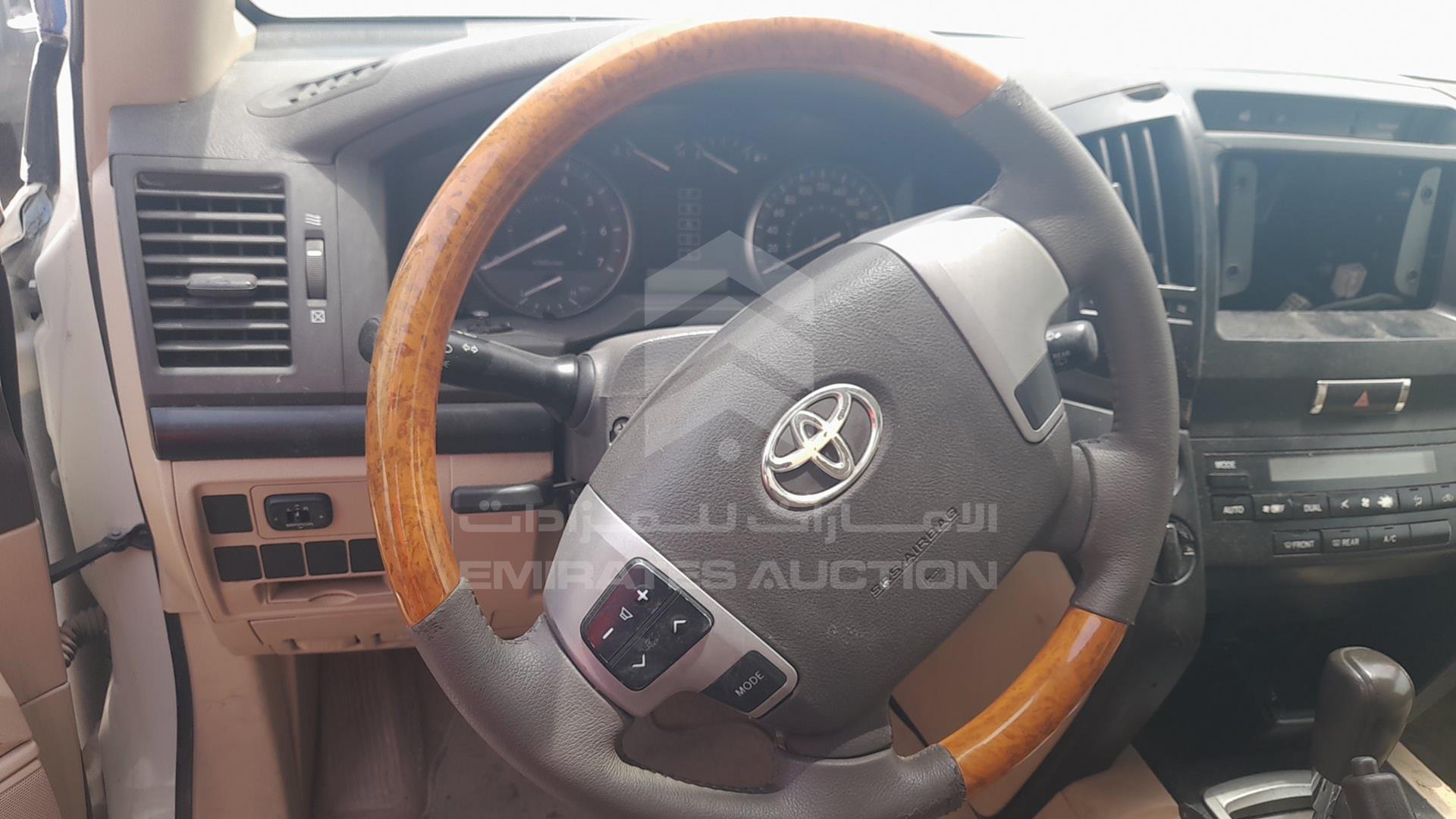 2013 TOYOTA LAND CRUISER VIN: JTMDU09J1D4063740