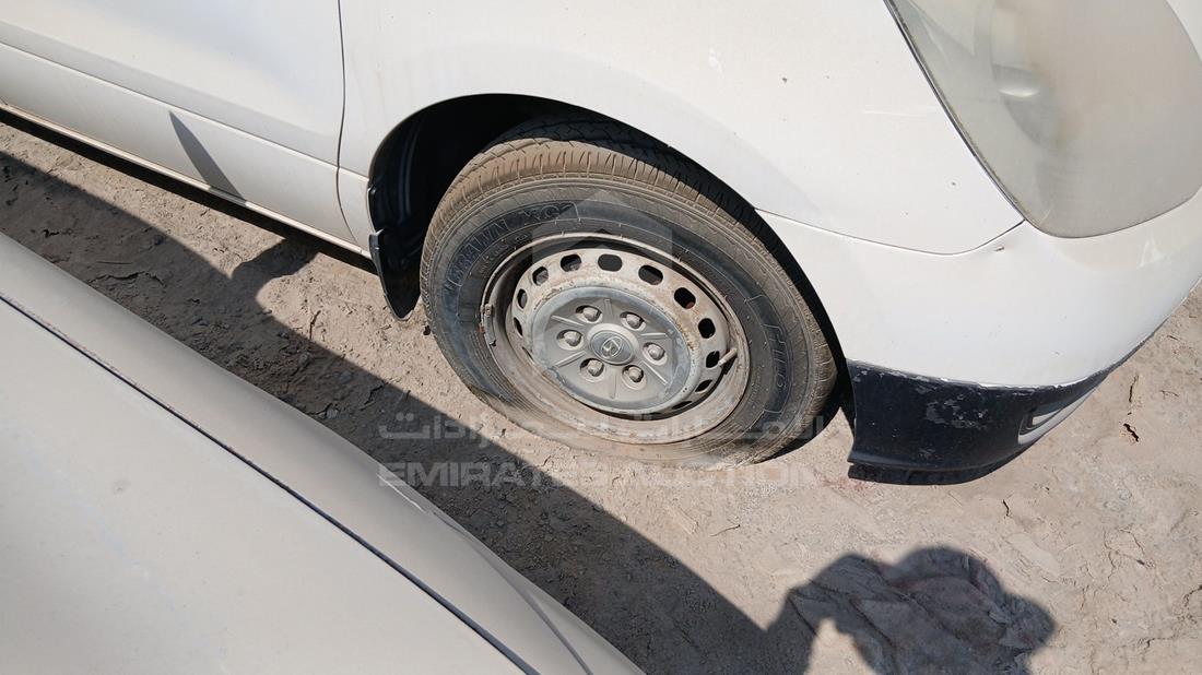 2012 Hyundai H1 — Front Right Tyre — Photo 26