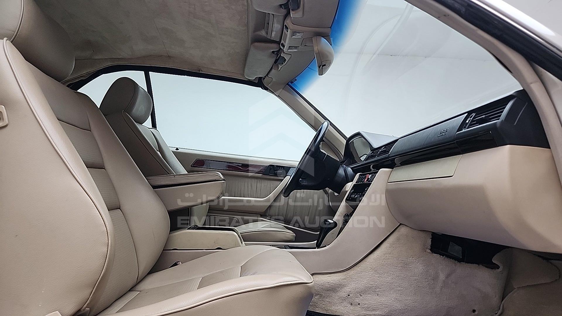 1995 MERCEDES E 320 VIN: WDBEA66E6SC280029