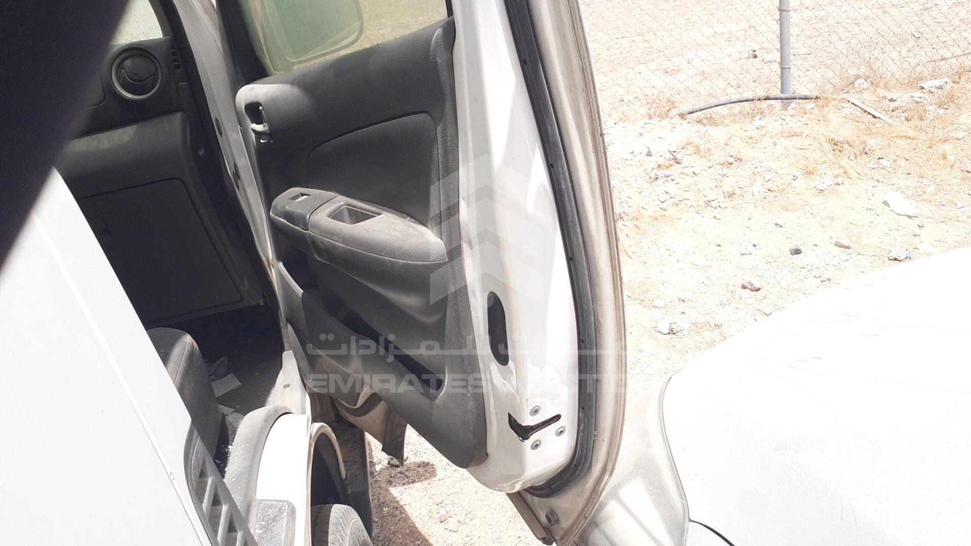2015 NISSAN URVAN VIN: JN6BE6DS8F9009443
