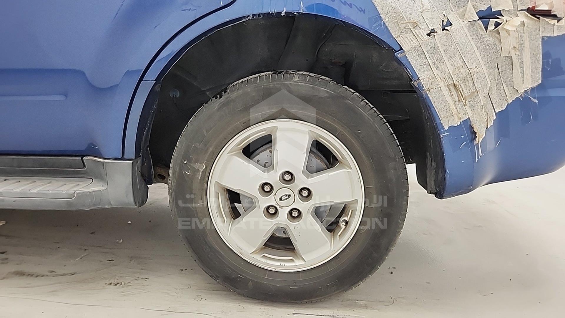 2008 FORD ESCAPE VIN: 1FMCU92198KA49463