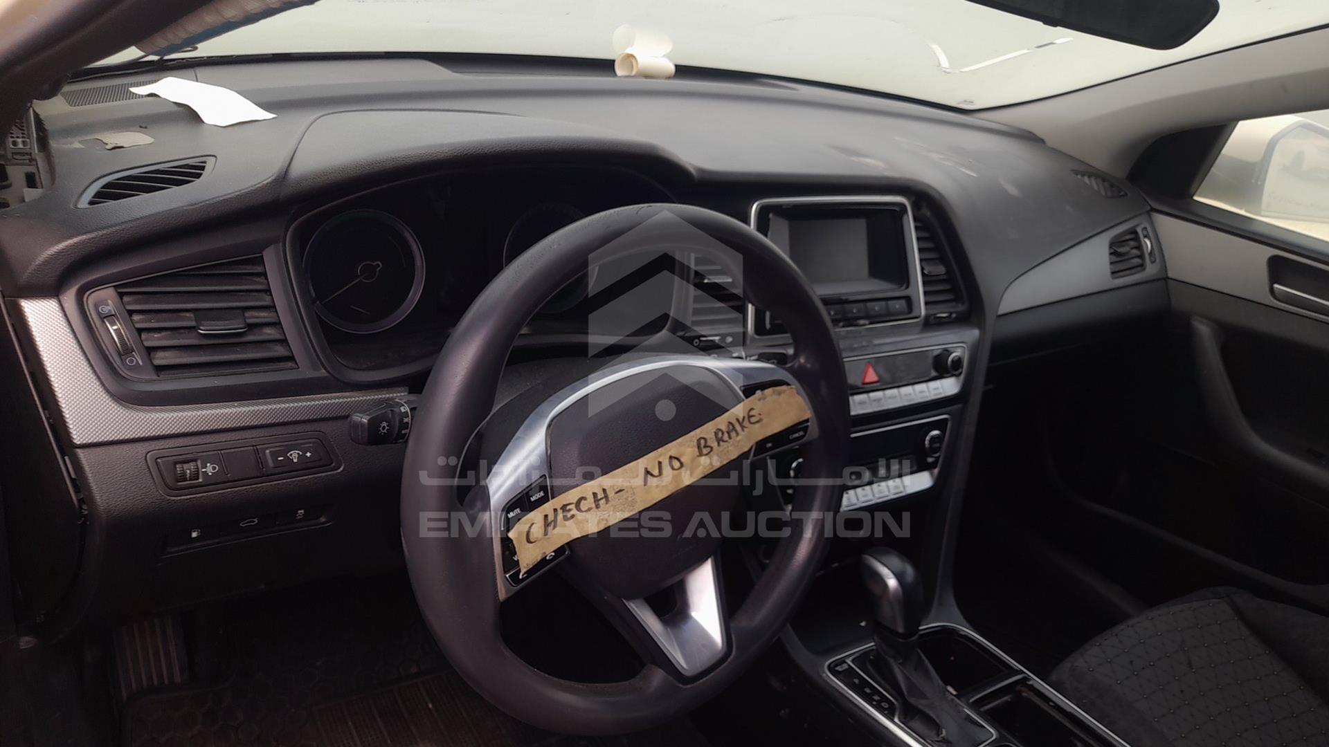 2018 HYUNDAI SONATA VIN: KMHE24135JA081987