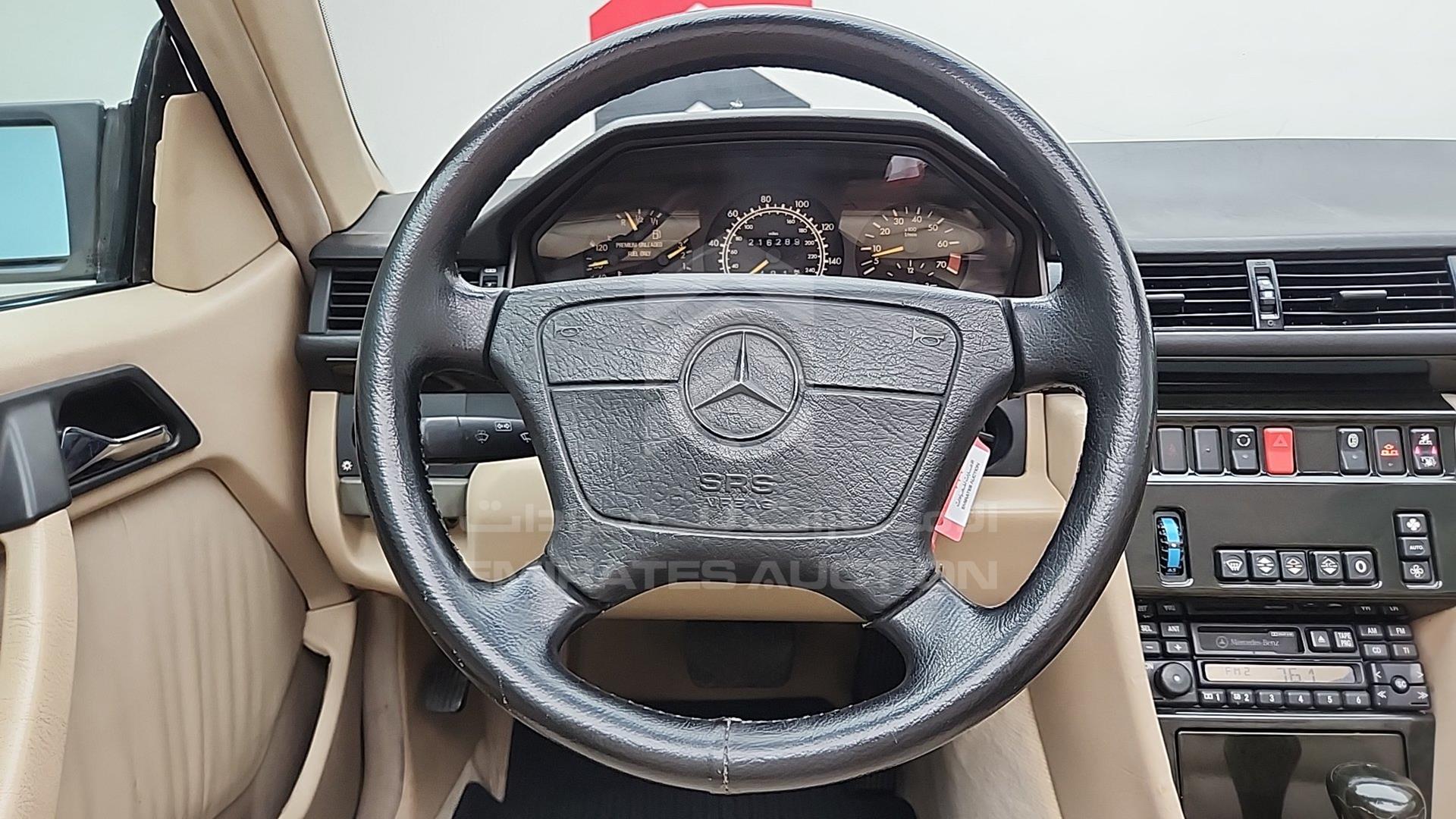 1995 MERCEDES E 320 VIN: WDBEA66E6SC280029