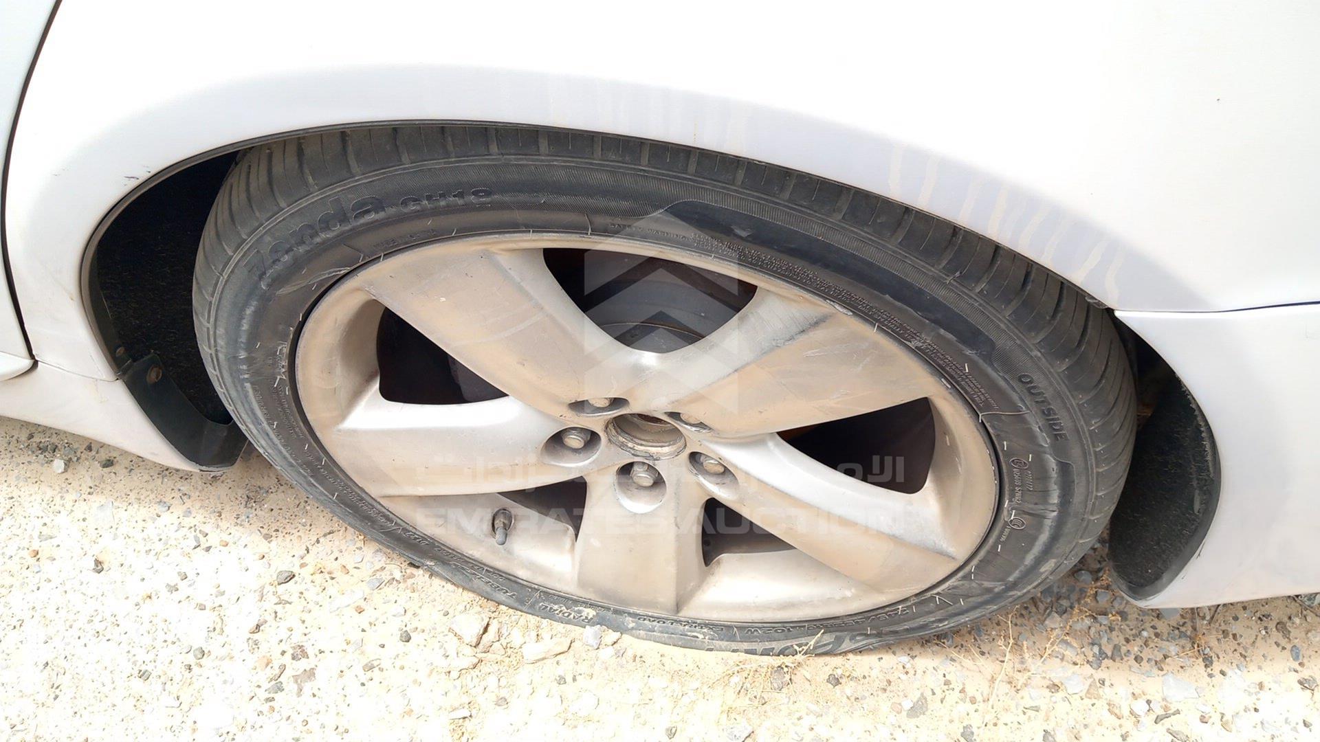 2008 LEXUS --- VIN: JTHBL46F685066911