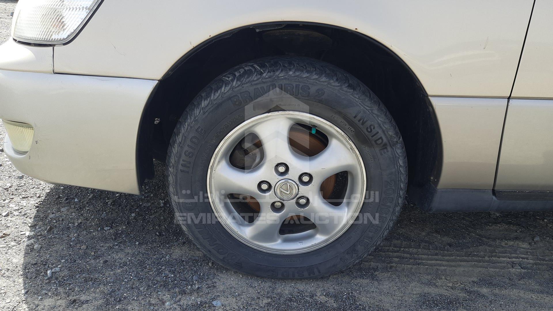 1999 LEXUS ES 300 VIN: JT8BF28G4X0165661