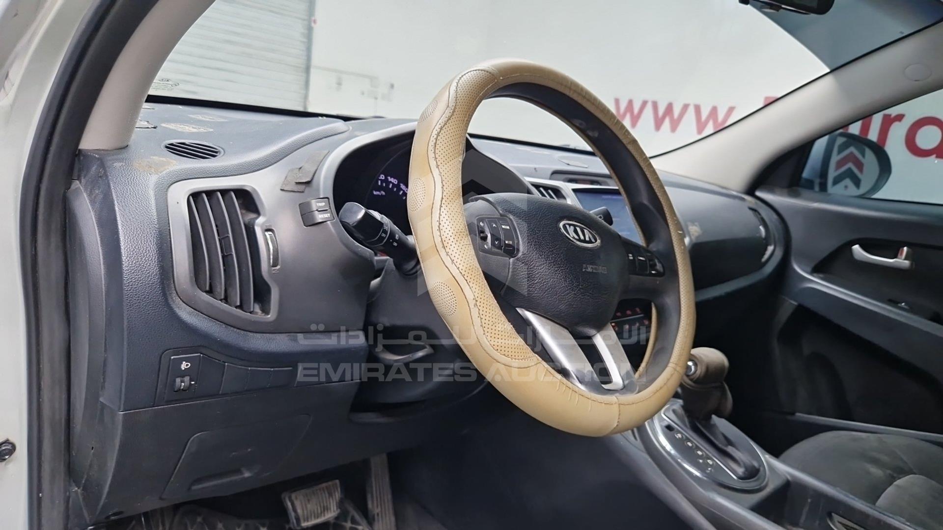 2011 KIA SPORTAGE VIN: KNAPB811XB7065010