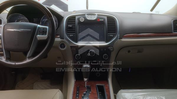 Chrysler 300 2014 2C3CCAAG4EH326882 Image 16