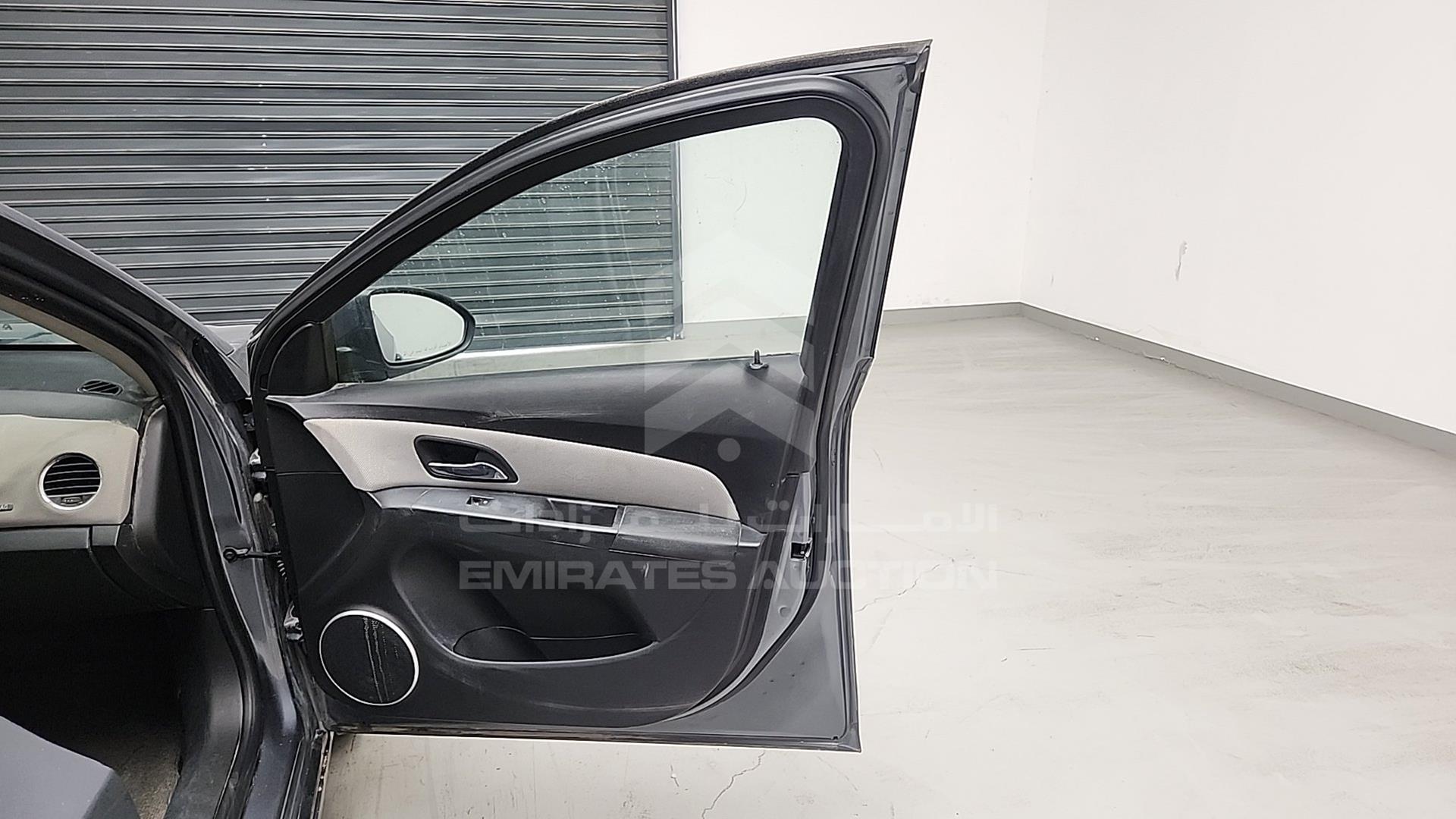 2015 CHEVROLET CRUZE VIN: KL1PJ5C55FK002329