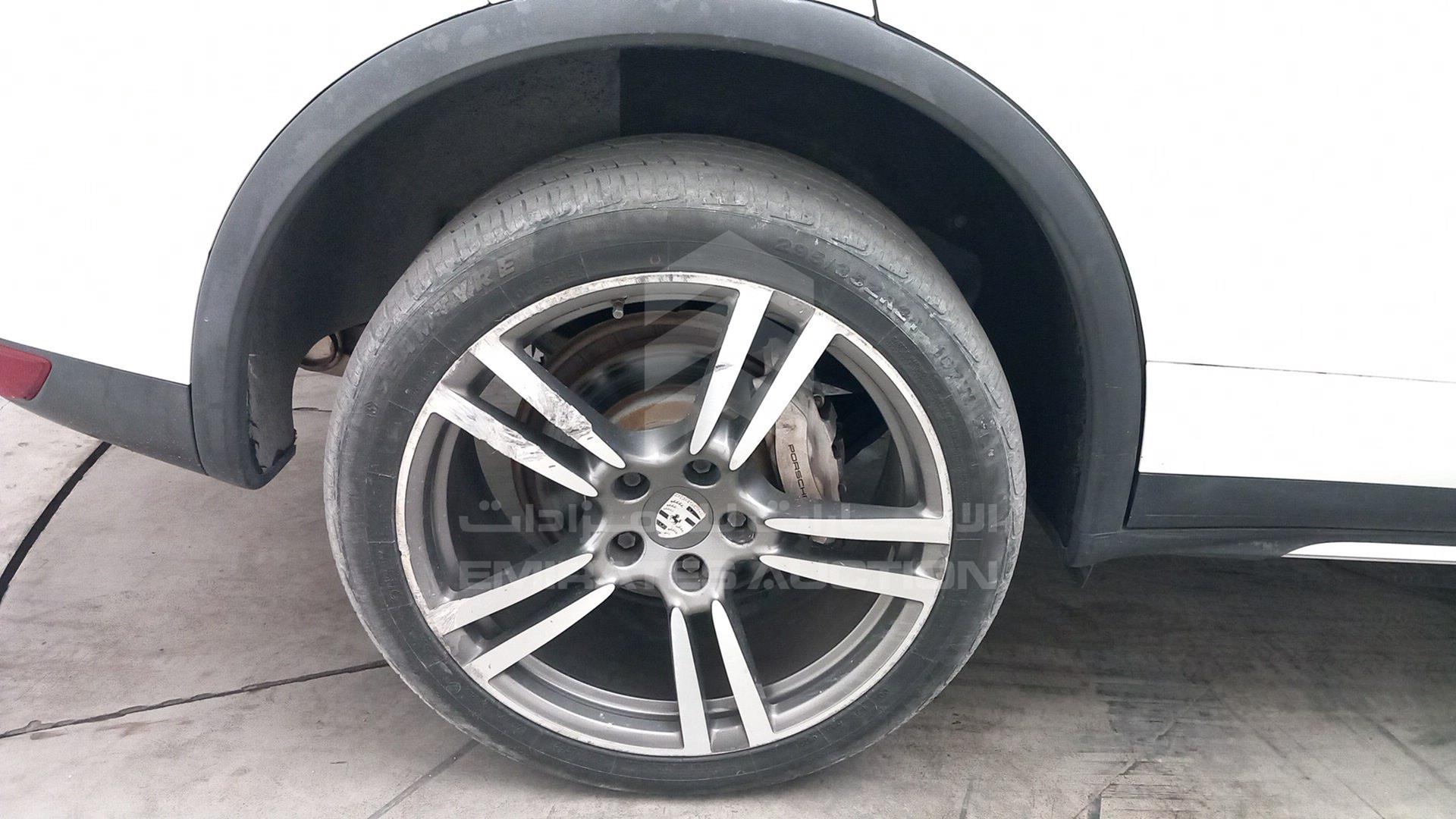 2013 PORSCHE CAYENNE VIN: WP1ZZZ92ZDLA81351