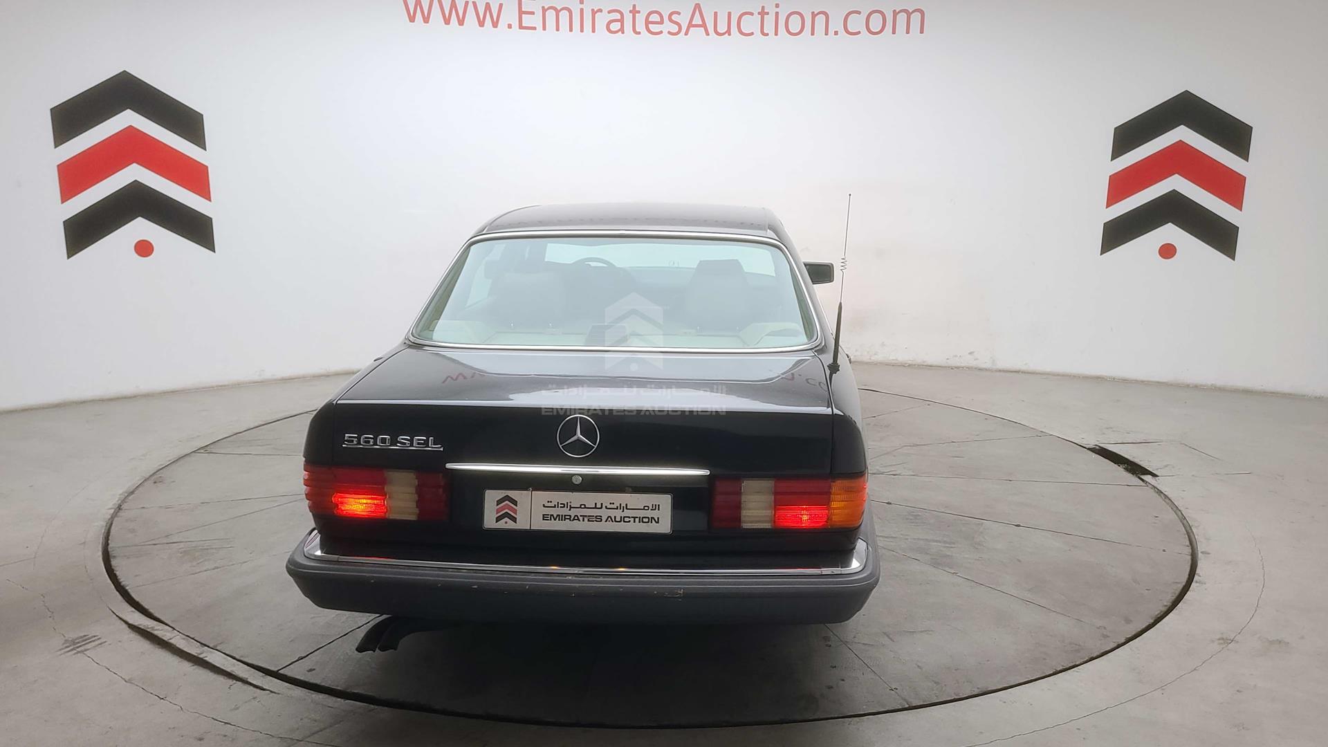 1990 MERCEDES SEL 560 VIN: WDBCA39E2LA503245