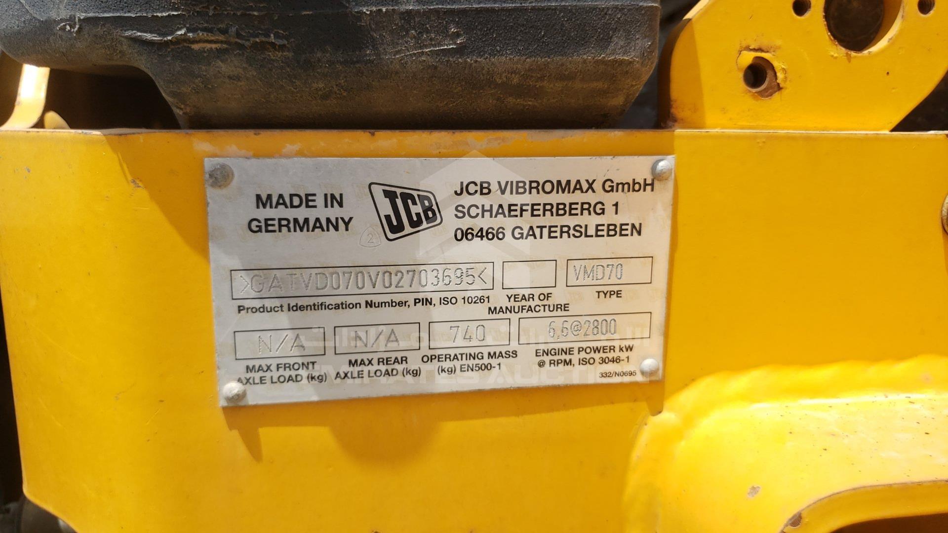 0 JCB --- VIN: GATVD070V02703695