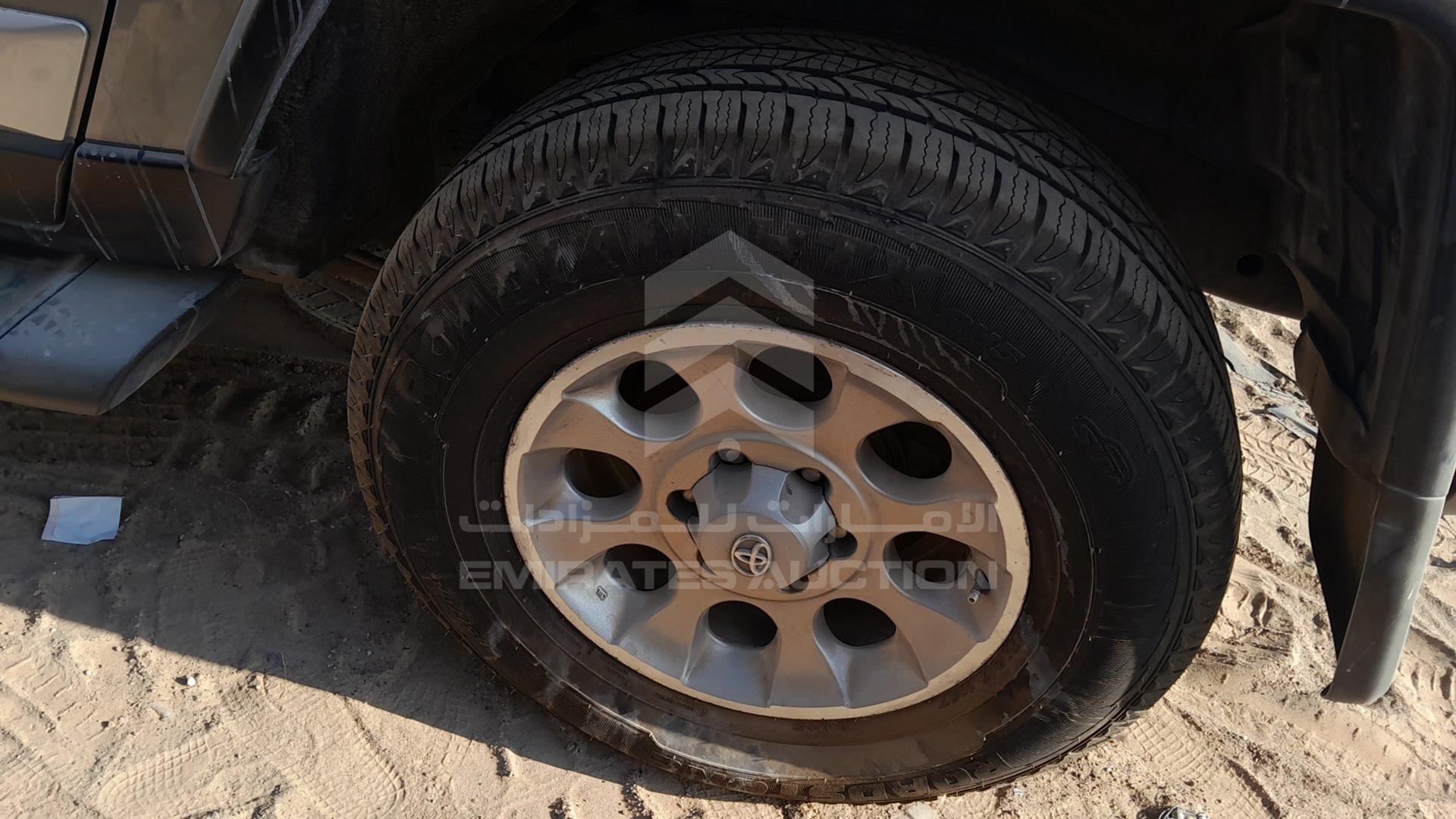 2011 TOYOTA FJ CRUISER VIN: JTEBU11F9BK101045