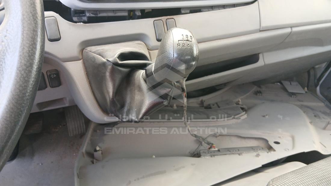 ميتسوبيشي كانتر 2022 — زاوية ناقل الحركة — صورة 17