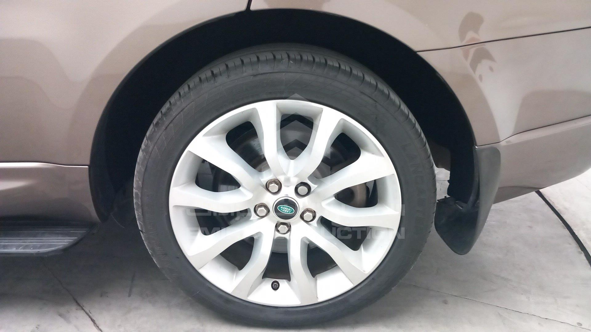 2014 RANGE ROVER HSE VIN: SALWA2VF3EA313179