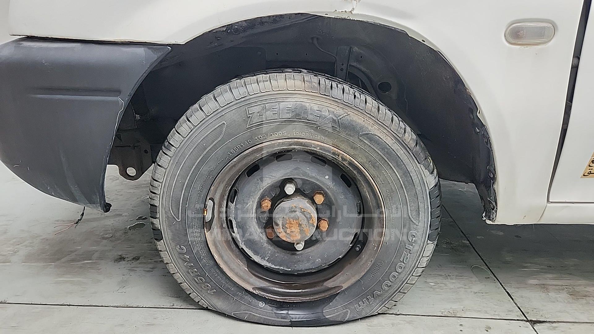 2005 MITSUBISHI L 200 VIN: MMBJNK6405D037964