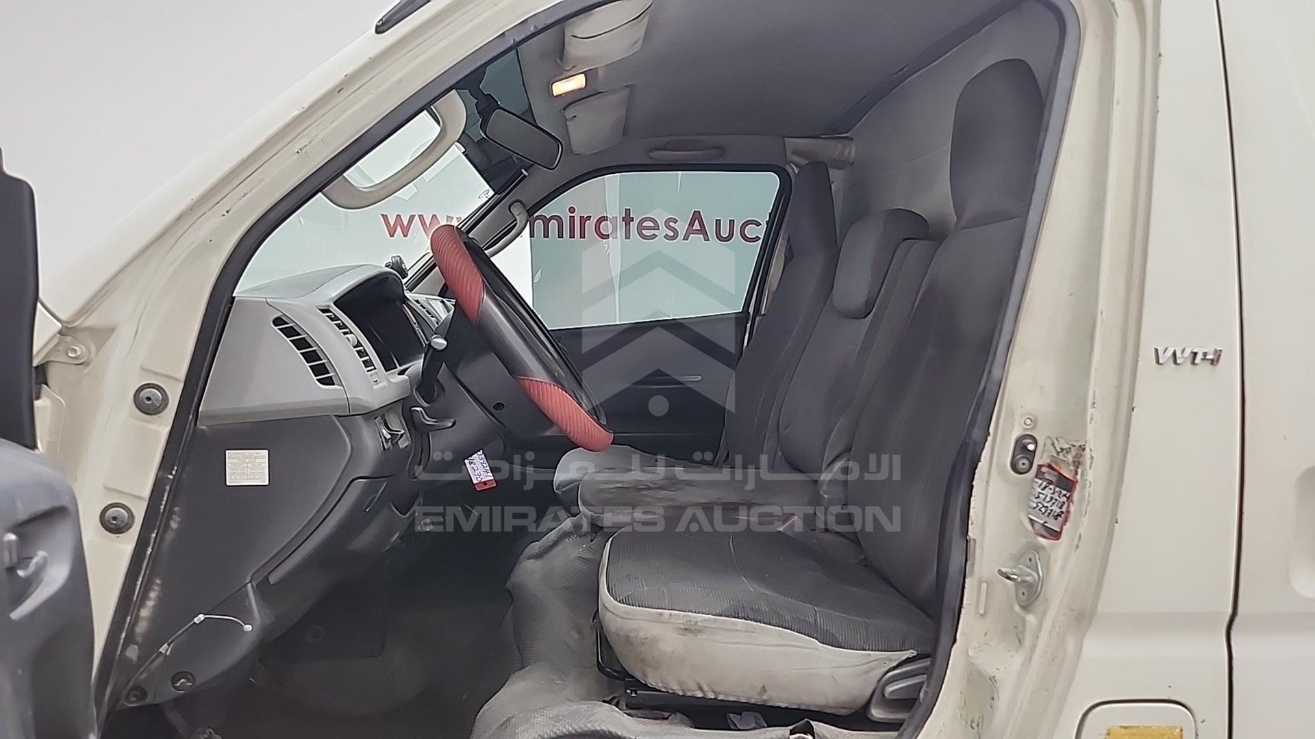 2009 TOYOTA HIACE VIN: JTFHX02PX90039241