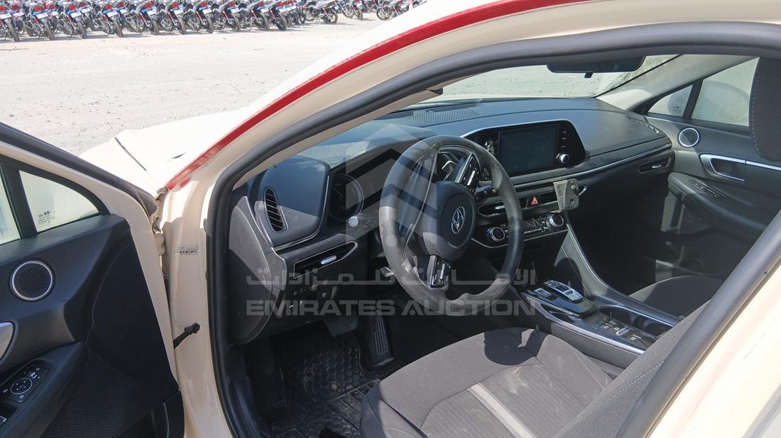 2021 Hyundai Sonata Hybrid — Front Left Driver Dashboard View — Photo 12
