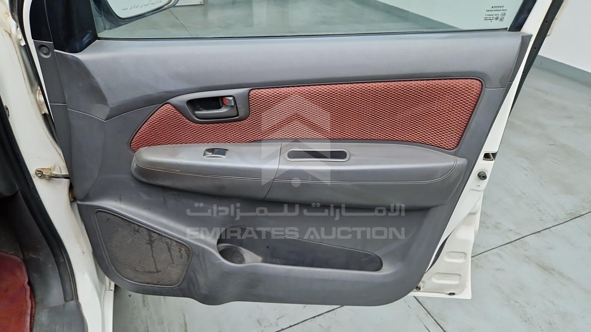 2015 TOYOTA HILUX VIN: MR0EX12G7F2352671