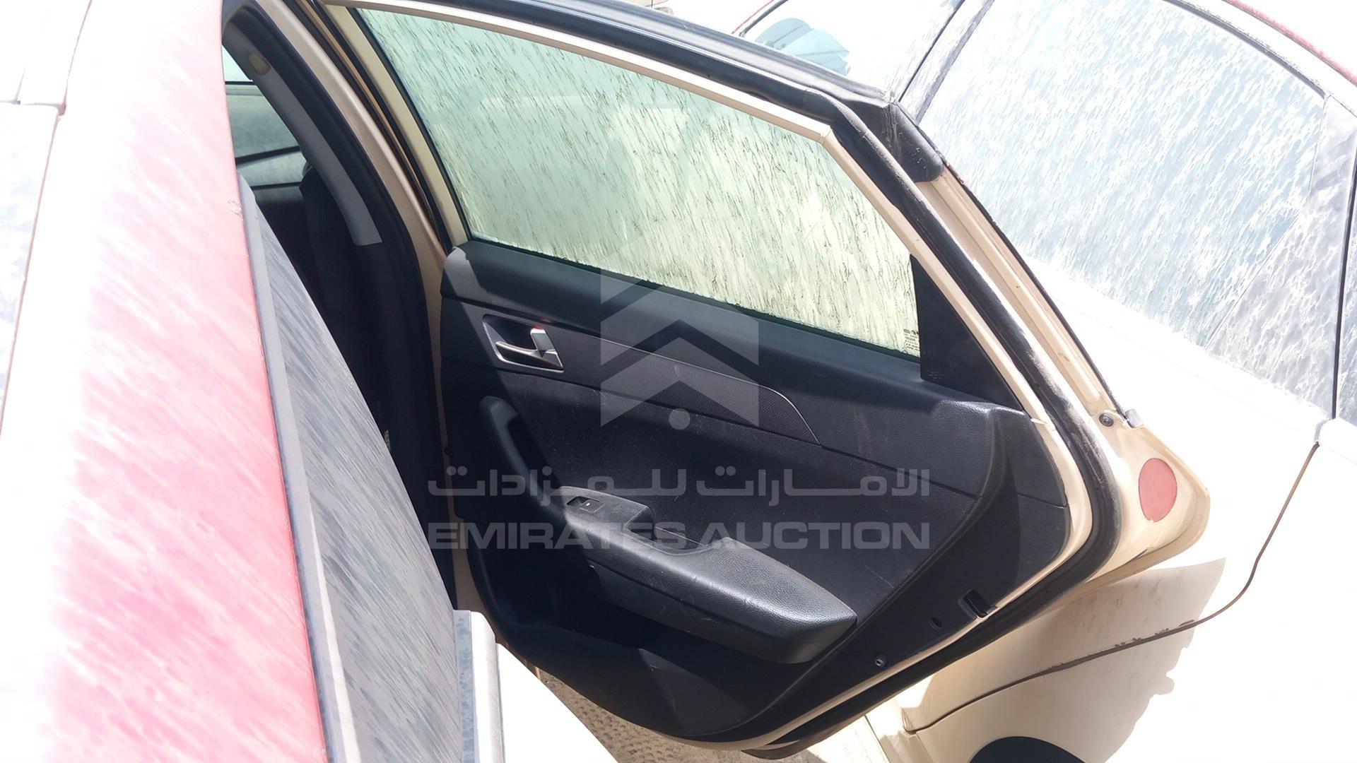 2018 HYUNDAI SONATA VIN: KMHE24135JA082122