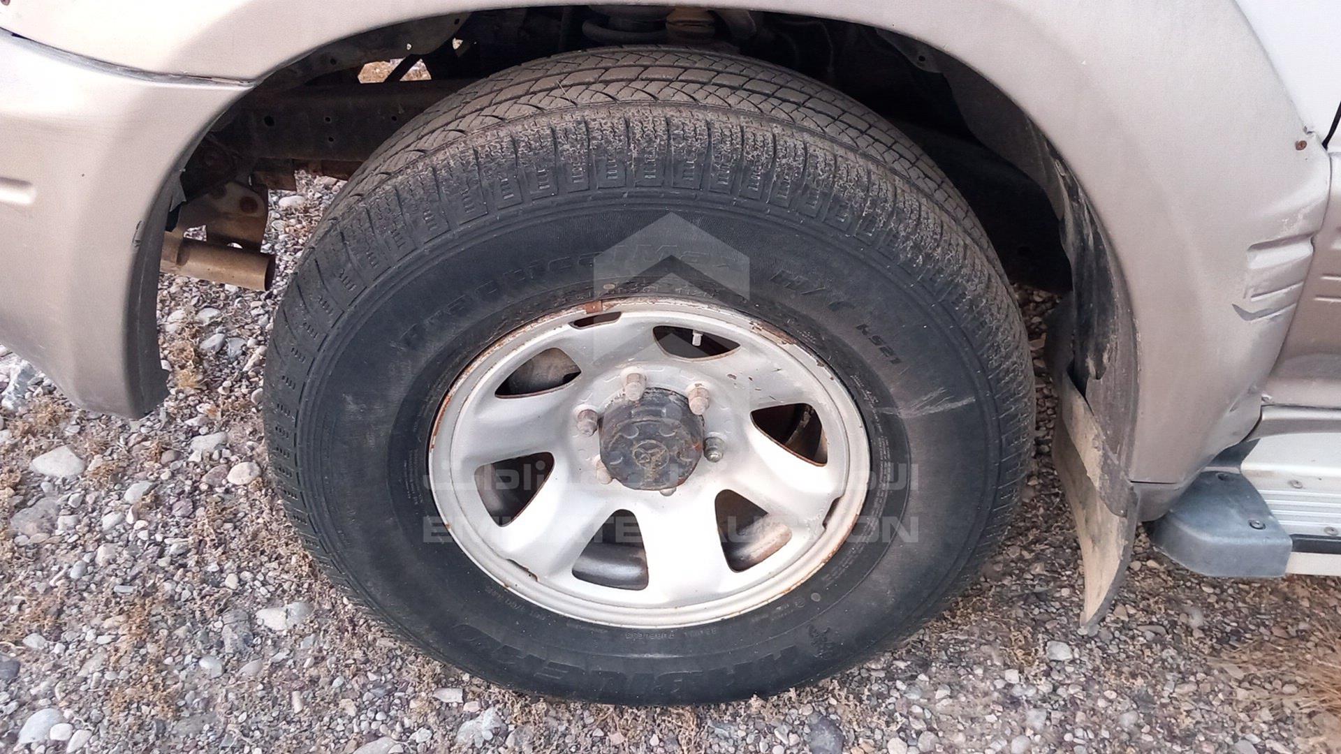 2001 TOYOTA PRADO VIN: JTEBM99J010039519