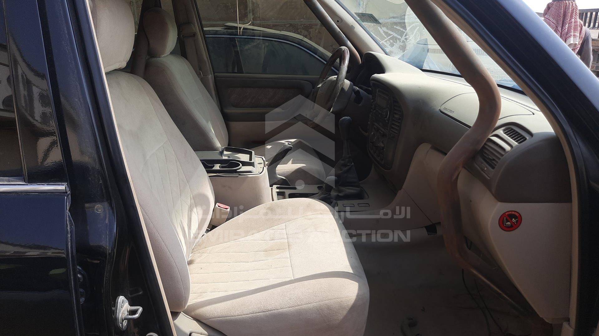 2000 TOYOTA LAND CRUISER VIN: JT3HJ09J8Y0033419